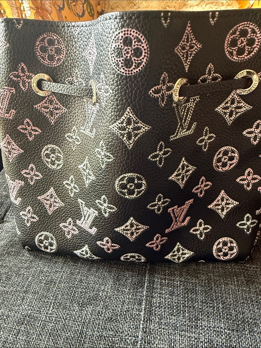 Louis Vuitton black and pink perforated Monogram Mahina leather Bella bucket bag - Picture 6 of 10